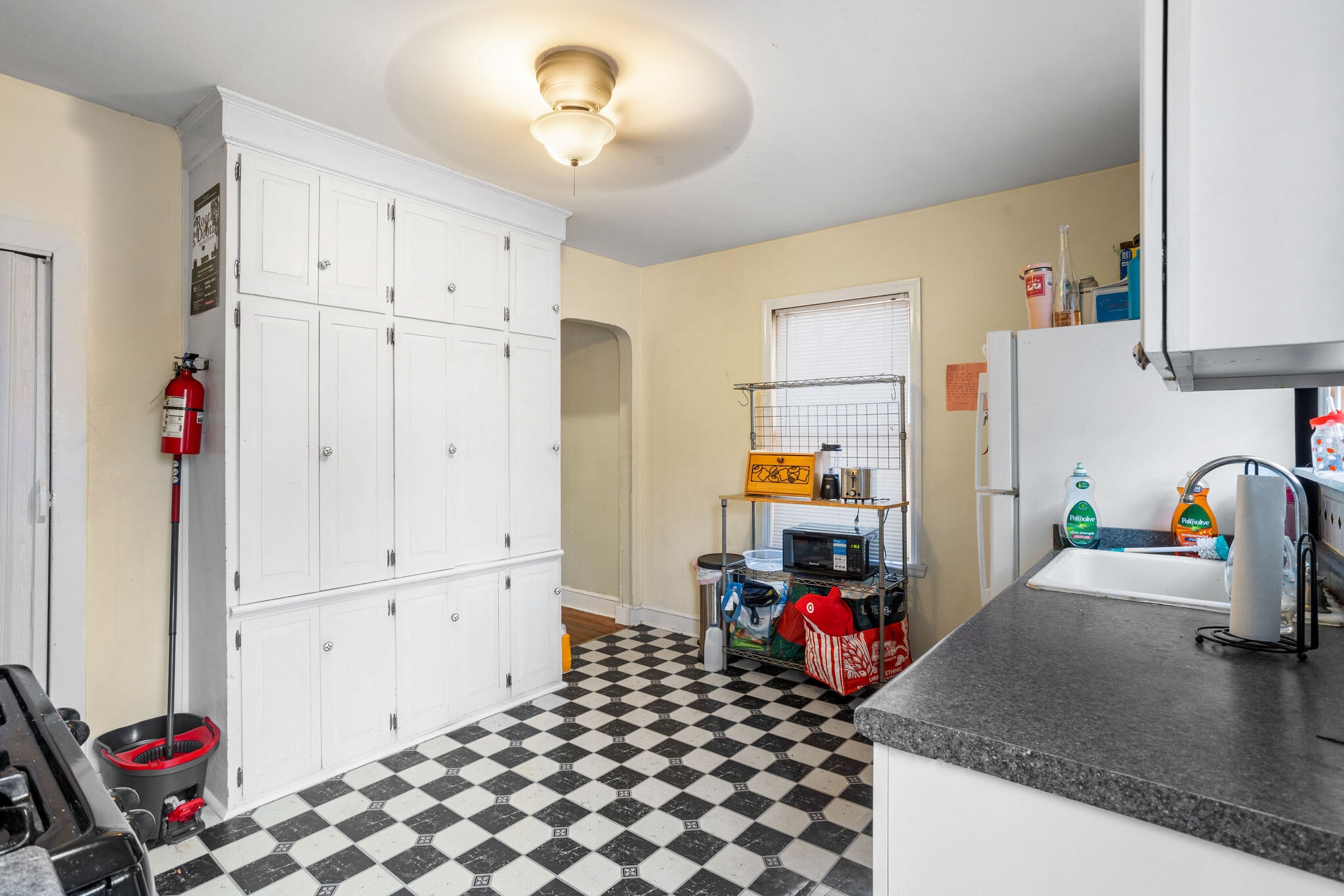 Building Photo - 14 Allison Ave