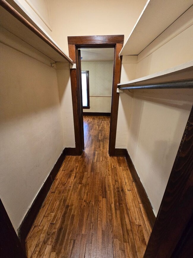 Building Photo - 2-bedroom Bungalow with Spacious Kitchen, Large Covered Porch and Large Garage