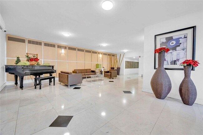 Building Photo - 6770 Indian Creek Dr