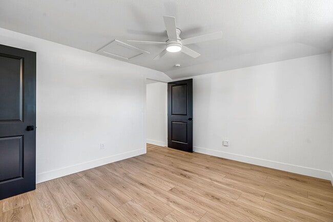 Building Photo - Newly Remodeled JADU for Rent – Modern & Private