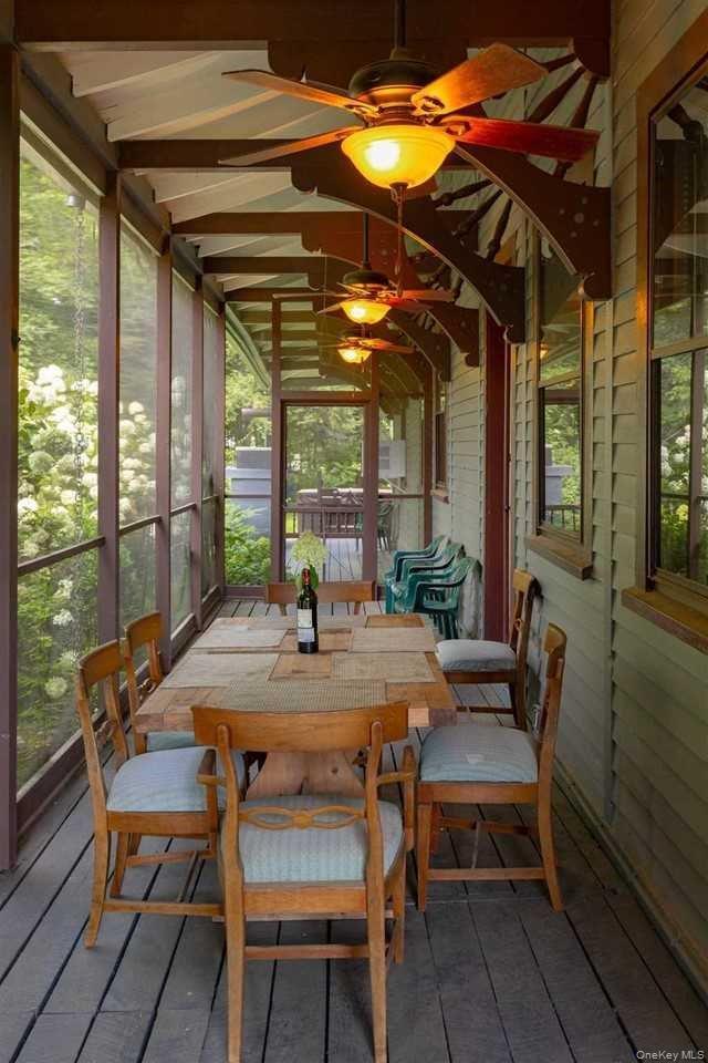 Building Photo - 11 Old Depot Way