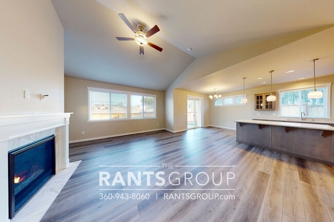 Building Photo - Steilacoom Ridge! Easy I5 Access!