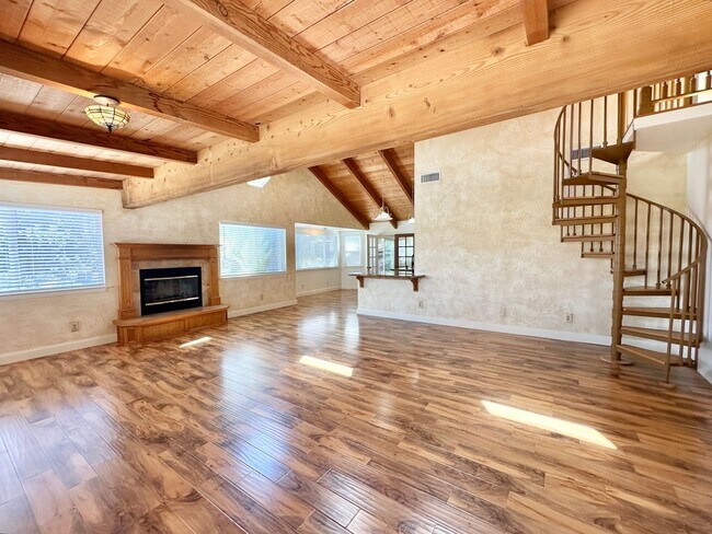 Building Photo - Beautiful Home, in Quiet Country Setting, Large, Private, Fenced Yard Space, with Landscaper Incl...