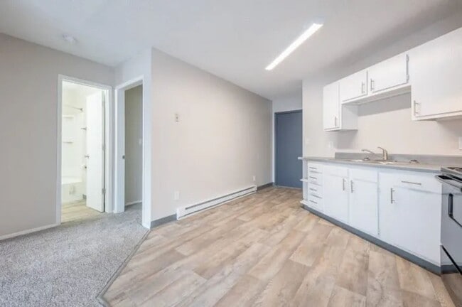 Building Photo - 1260 34th St