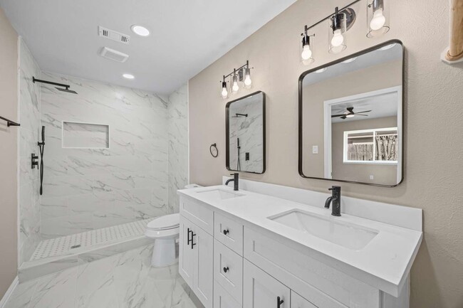 Building Photo - 2207 Anthony-Hay Ln