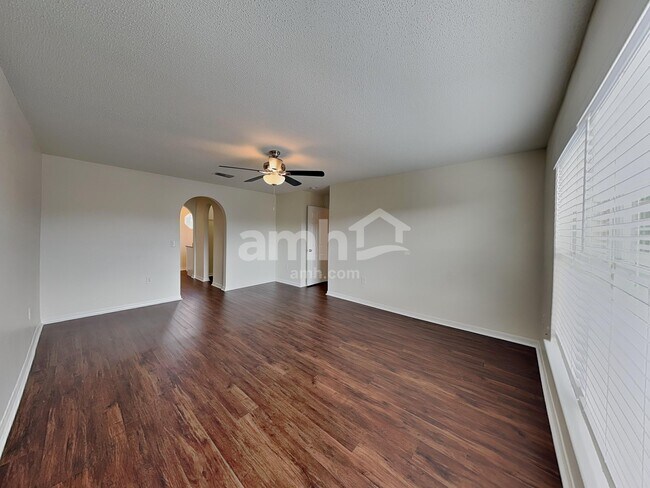 Building Photo - 8255 Settlers Crk Lp