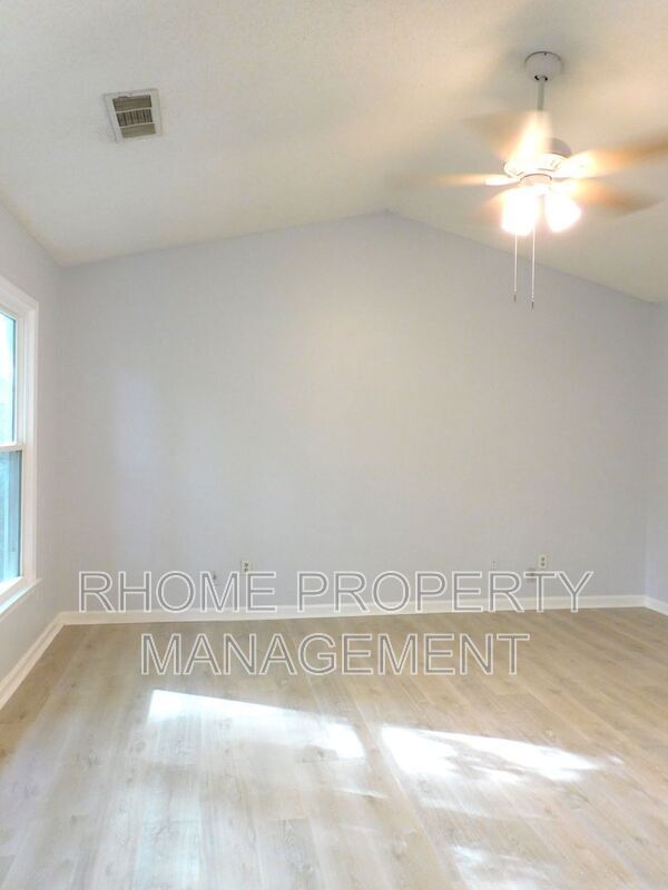 Building Photo - 9050 Brockham Way