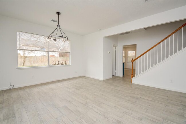 Building Photo - 1510 Plumwood Dr