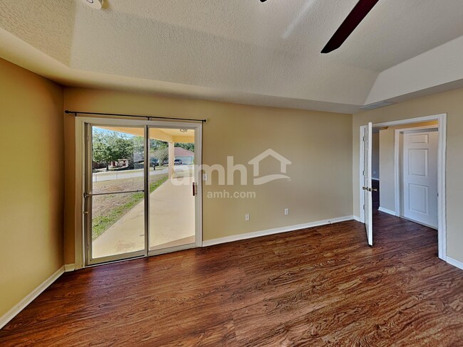 Building Photo - 831 Shore Breeze Way
