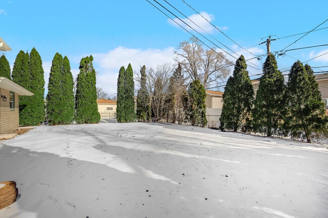 Building Photo - 16779 92nd Ave