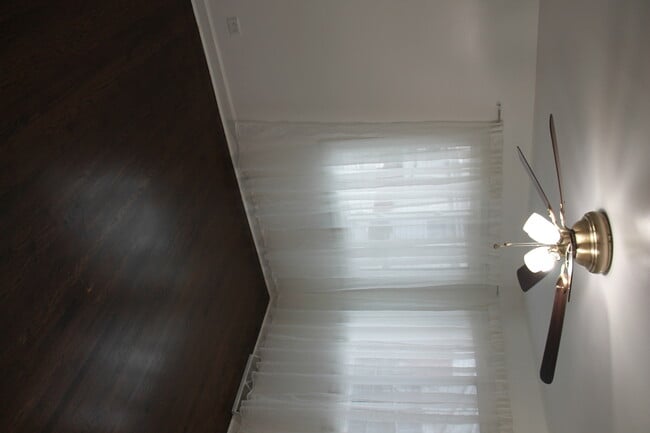 Building Photo - 9071 N Grace Ave