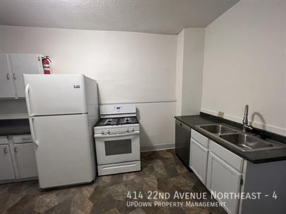 Building Photo - 414 22nd Ave NE