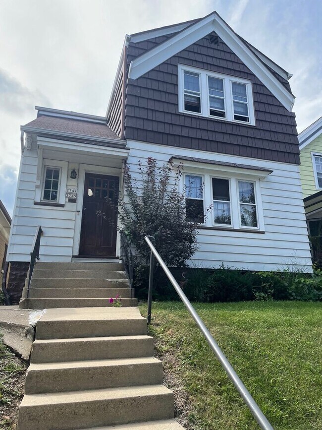 Building Photo - 2745-2747 S. Herman St. - Duplex