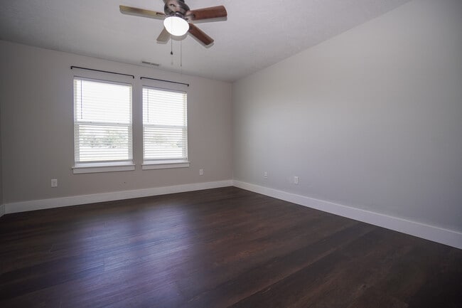Building Photo - 2724 Sommersby Wy N
