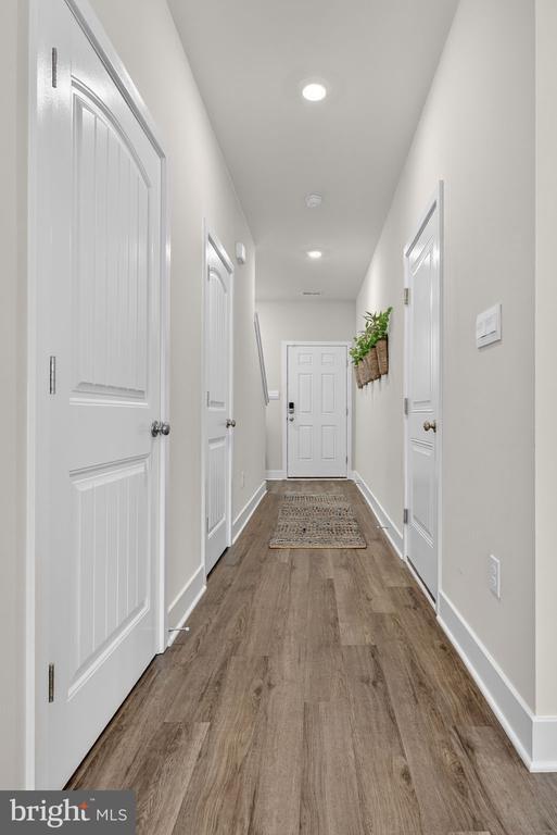 Building Photo - 37 Wisdom Ln