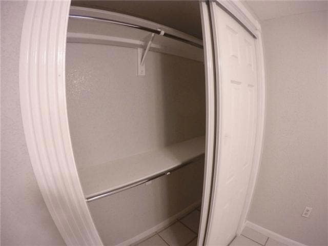 Building Photo - 8903 Old County Dr