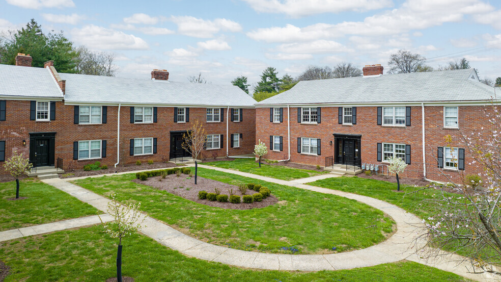 Primary Photo - Berkshire Apartments