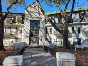 Building Photo - 2 bedroom condo in Atlanta in gated community