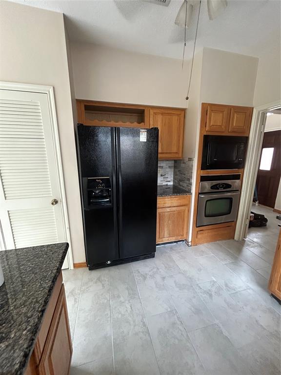 Building Photo - 3810 Bartons Ln