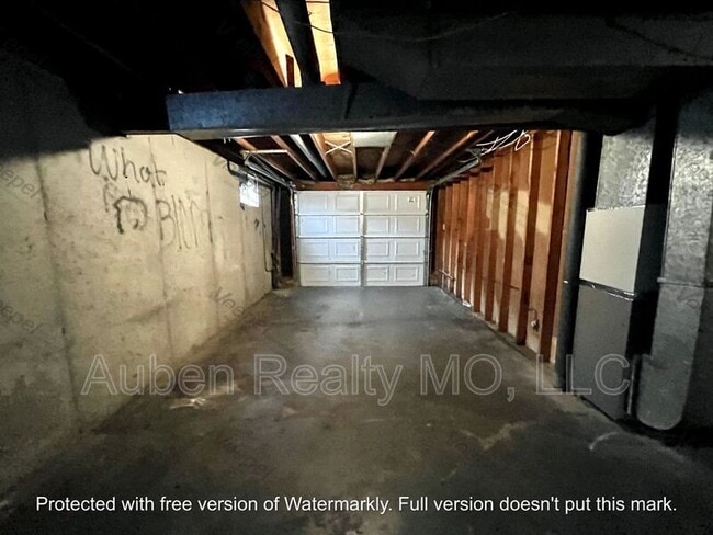 Building Photo - 7211 Montana Ave