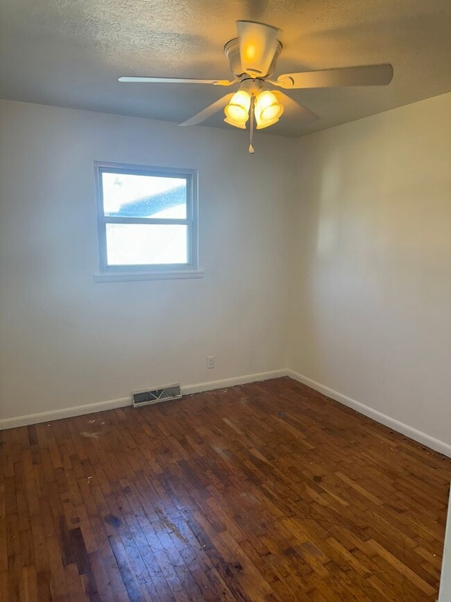 Building Photo - S0048-MF2-E1