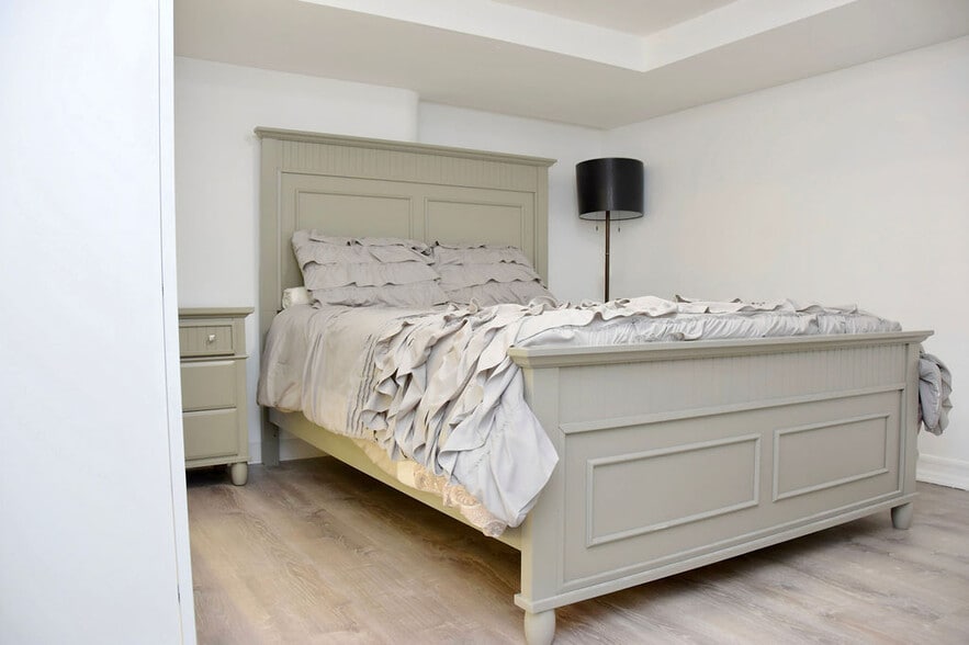 Bedroom - 55 Shadow Grove Ln