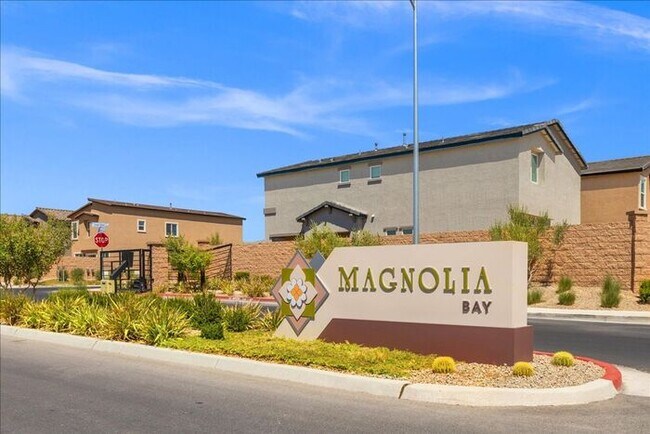 Building Photo - Modern 4-Bedroom Home with Turf Backyard in Gated Community