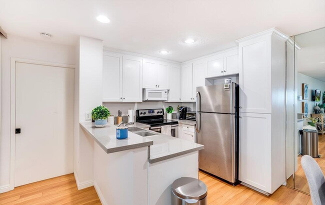 Building Photo - "Chic 1-Bed Sanctuary with Marble Touches ...