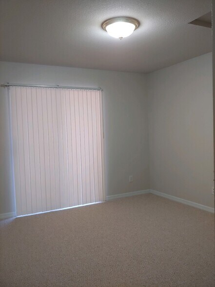 Building Photo - 1163 N Lion Cub Pt