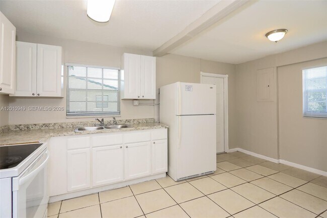 Building Photo - 30207 SW 158th Pl