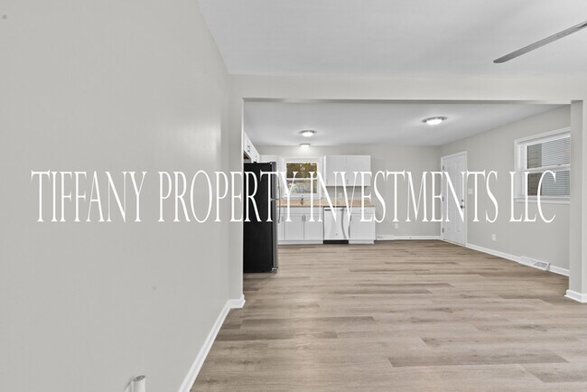 Building Photo - 505 Fleetwood Cir