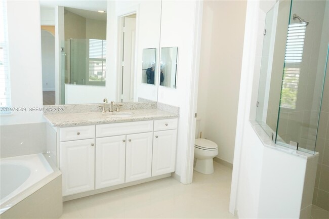 Building Photo - 9701 Blue Isle Bay