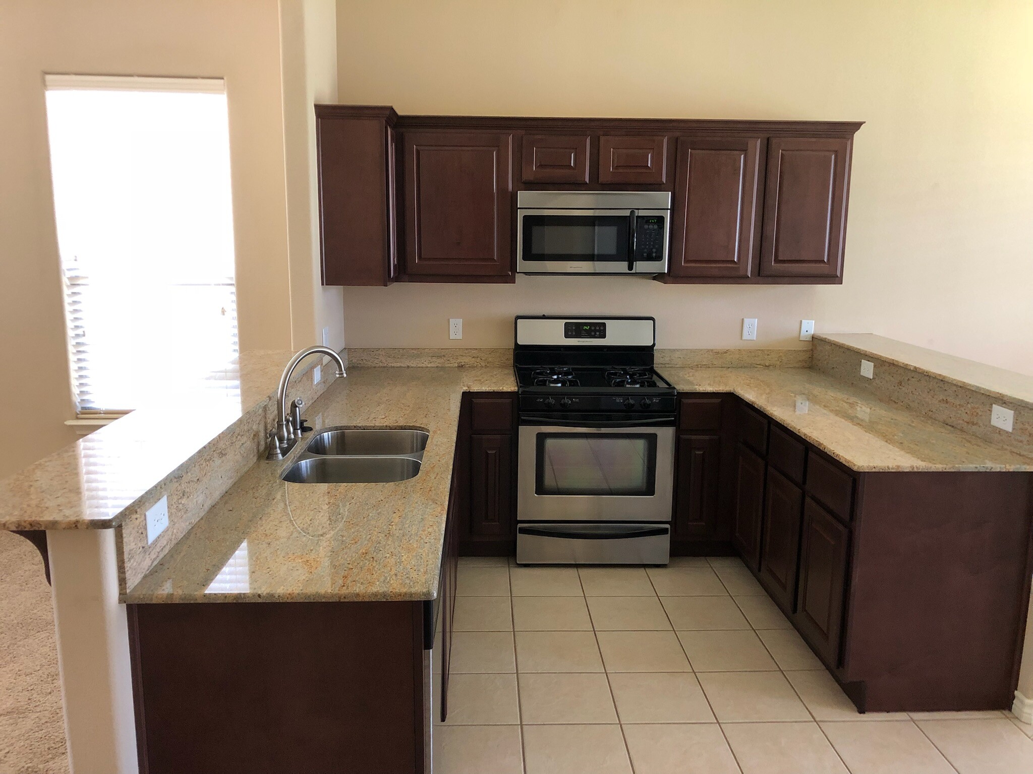 Kitchen Zoomed In - 4307 Addison Ct