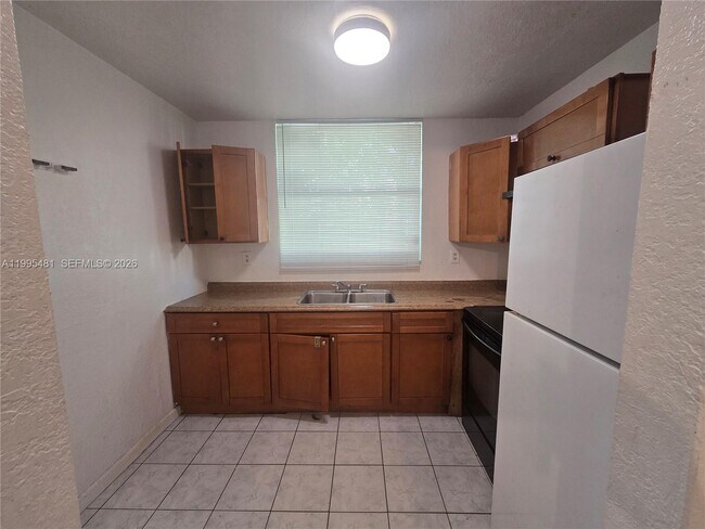 Building Photo - 1750 NW 55th Ave