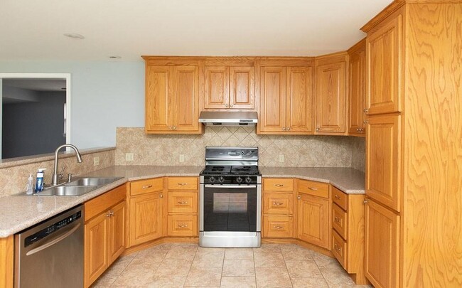 Building Photo - 4619 Raintree Blvd