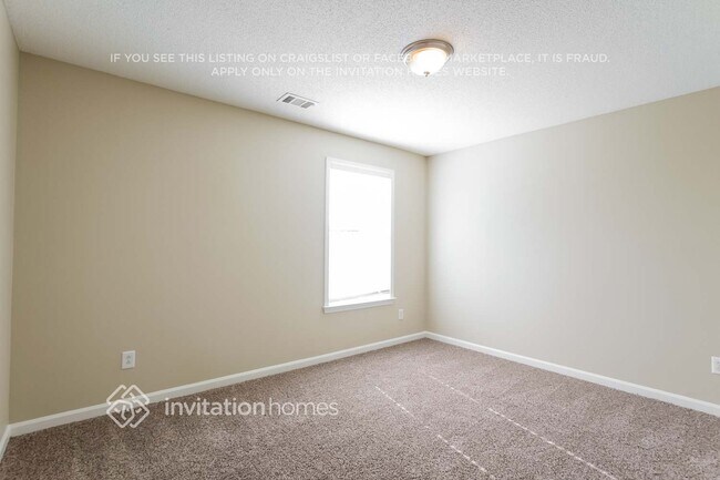 Building Photo - 1609 Heyford Cir NW