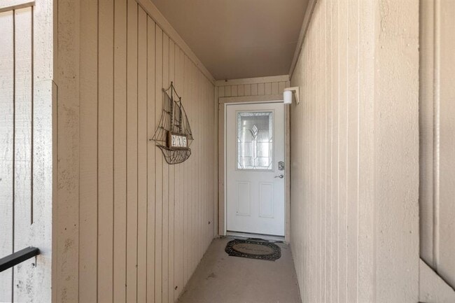 Building Photo - 15575 Marina Dr