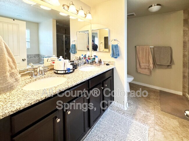 Building Photo - 8456 Hardwood Cir