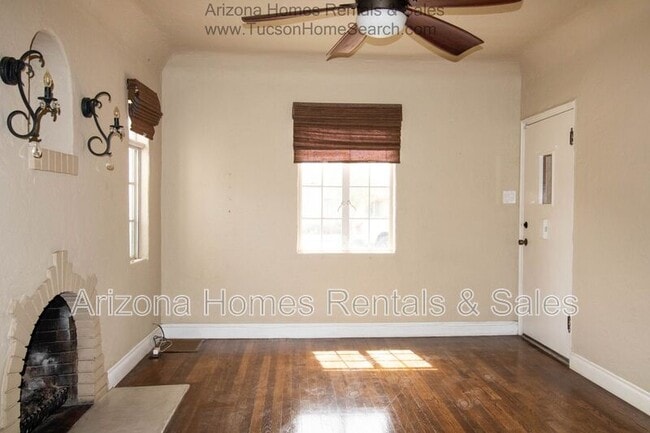 Building Photo - 122 N Martin Ave