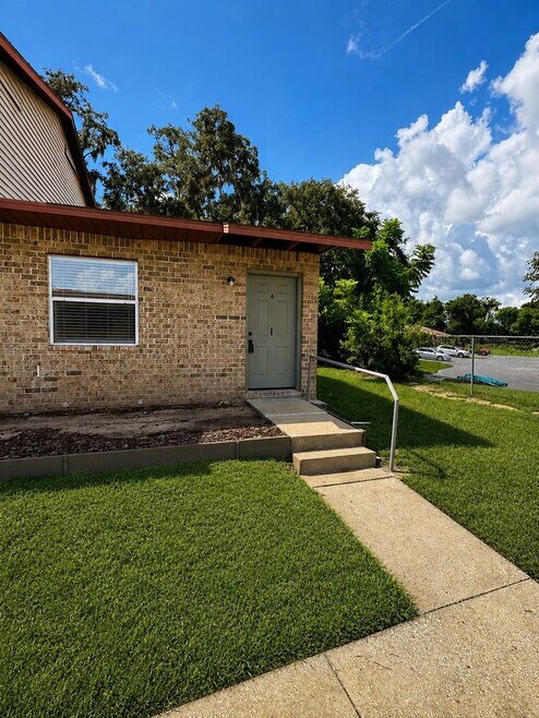 Building Photo - 1183 Bentley Rd