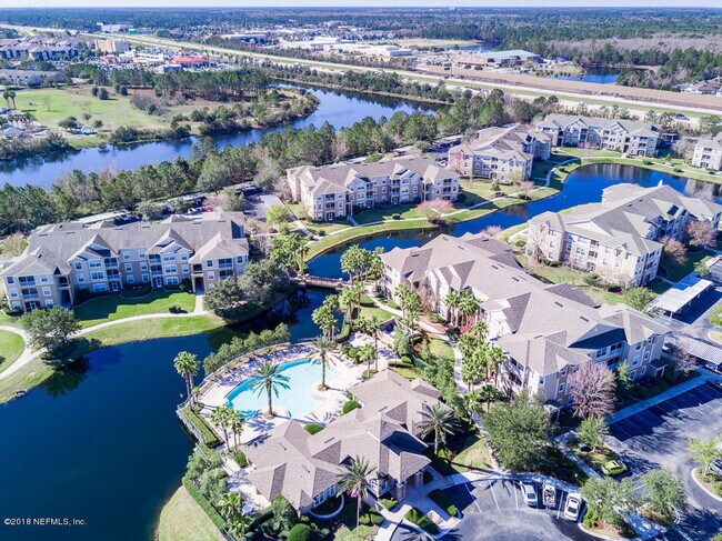 Building Photo - 7990 Baymeadows Cir E