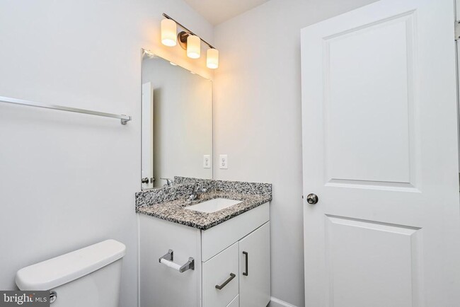Building Photo - 4388 Fair Lakes Ct