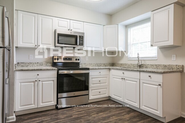 Building Photo - HOME FOR RENT!! ONE MONTH FREE!