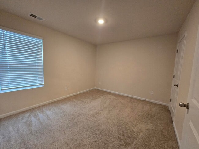 Building Photo - 4053 Crimson Pass