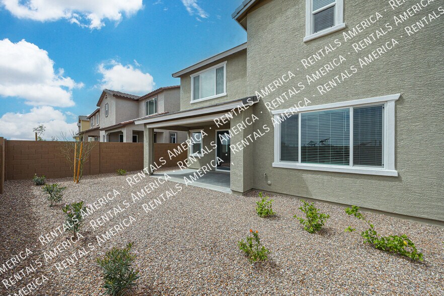 Building Photo - 11985 Calle de Pompas W