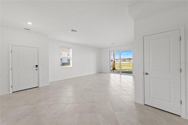 Building Photo - 14975 White Pearl Rd