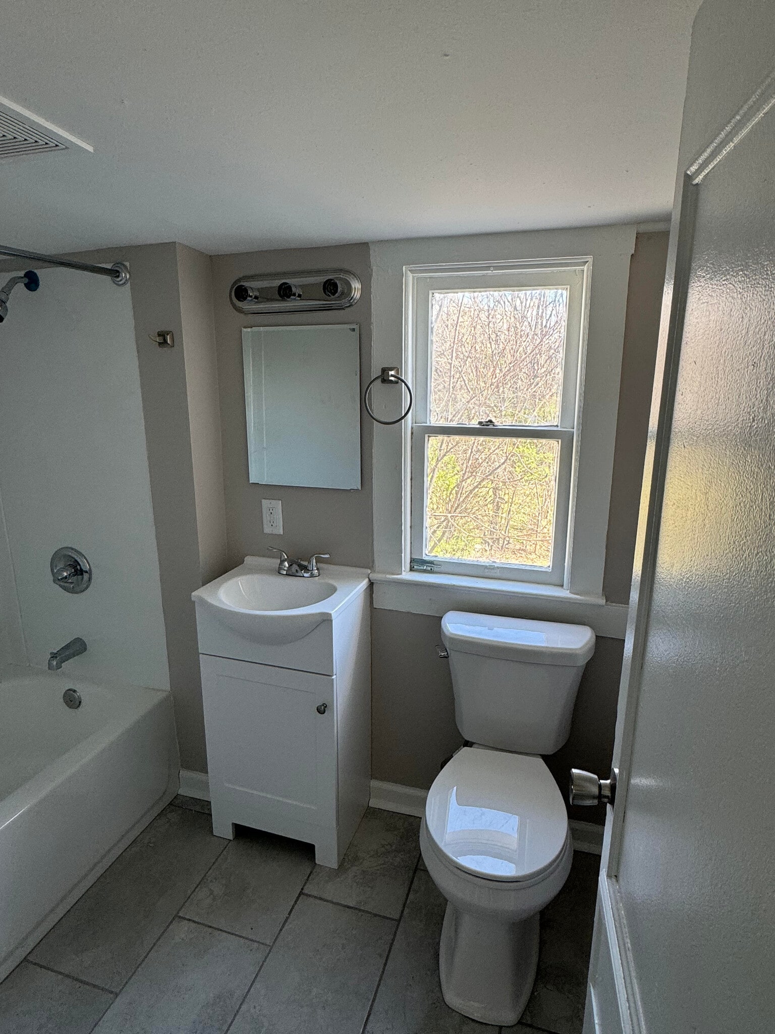 Bathroom - 1407 New York Ave