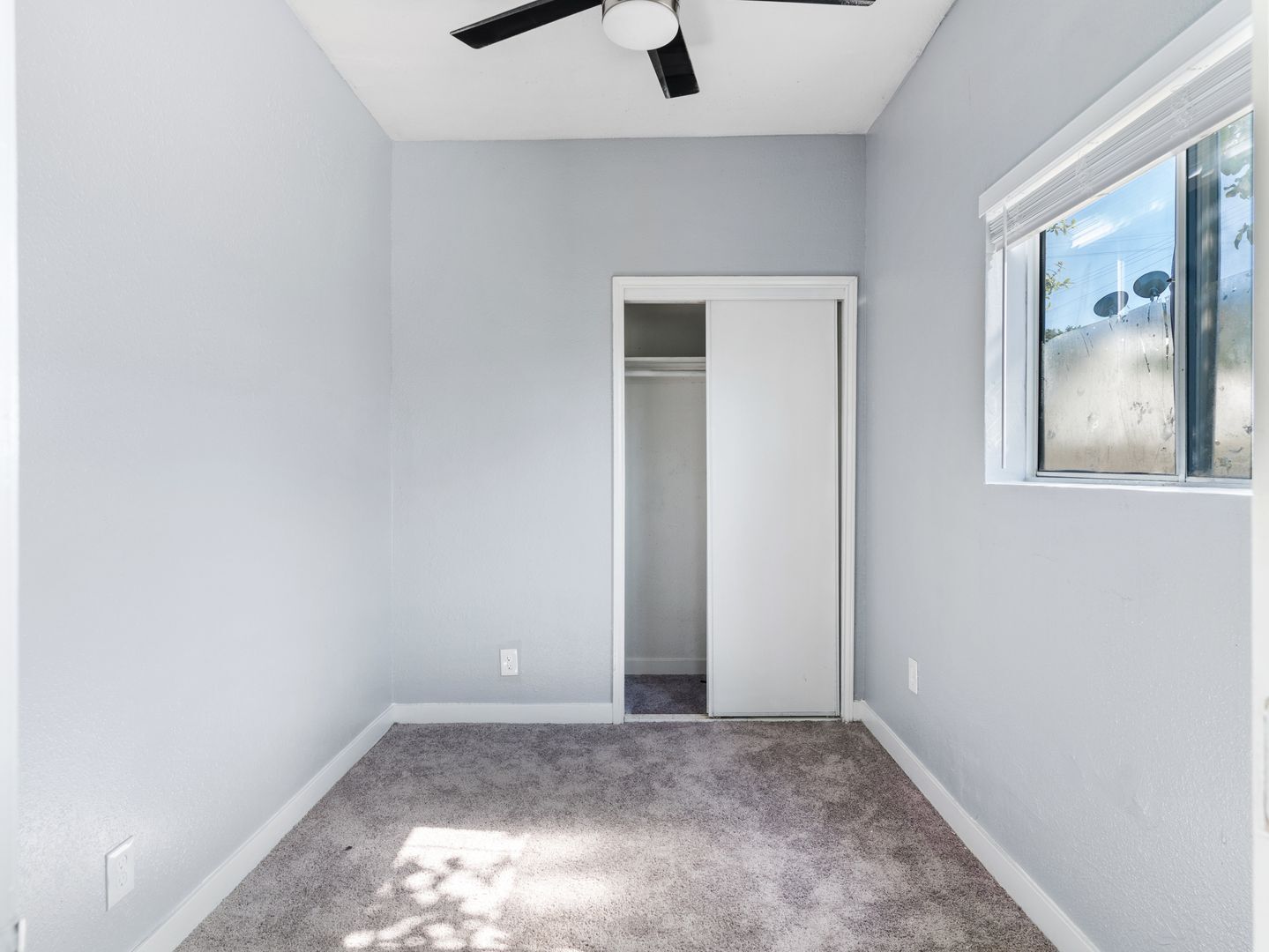 Building Photo - 2212 Myrtle Ave