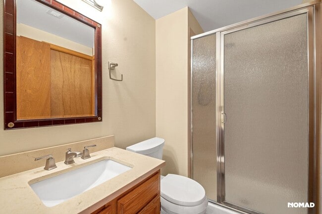 Building Photo - Charming 1BR Townhome in Lakewood