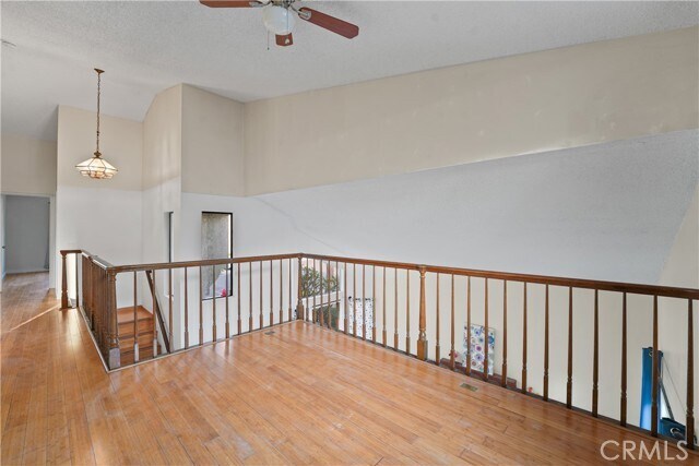 Building Photo - 1315 N Lighthouse Ln